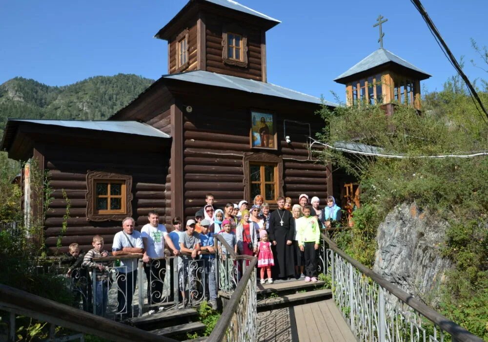 Погода в усть мунах. Усть-Муны Республика Алтай. Церковь с Родино. Население с. Усть-Муны.