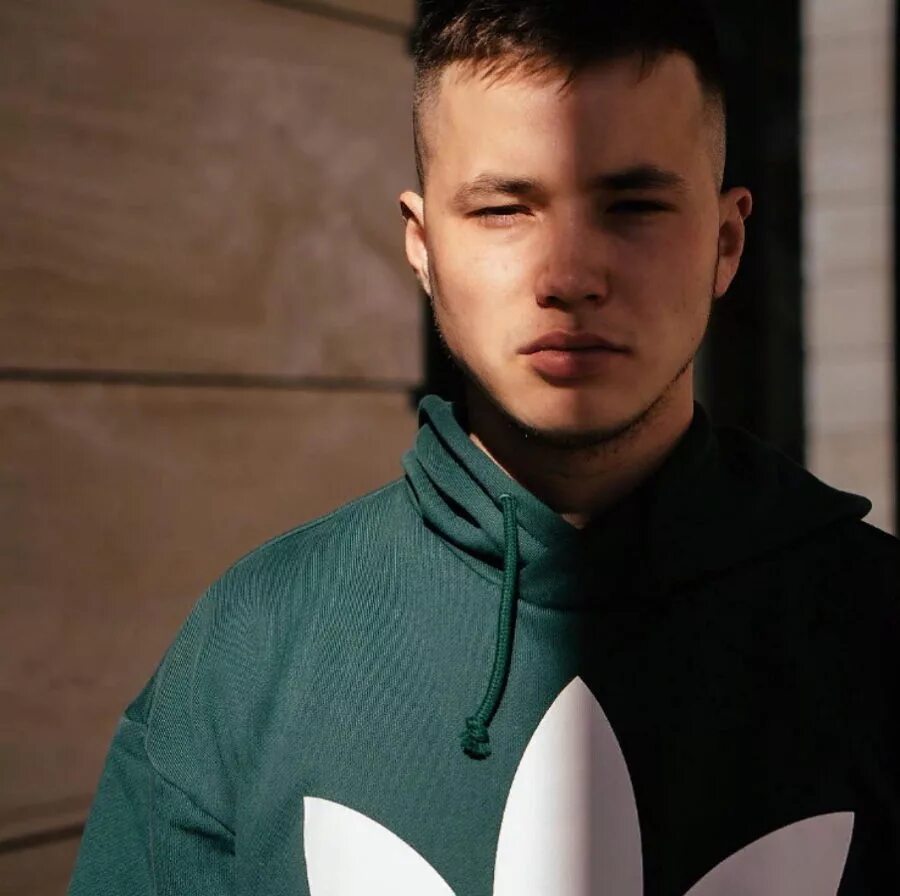 Валеев т р. Ivan valeev. иван валиев. иван валеев певец. иван валеев 2025.