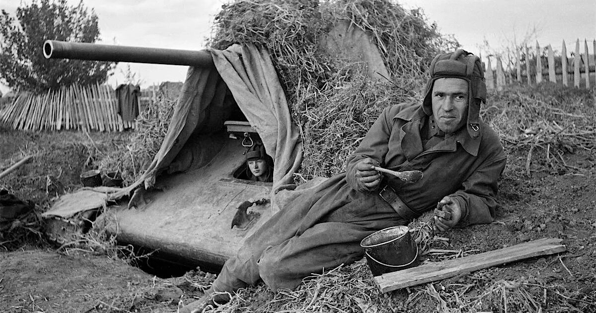 Хроника второй мировой. Солдаты второй мировой войны. Советский солдат. Советский солдат второй мировой войны.