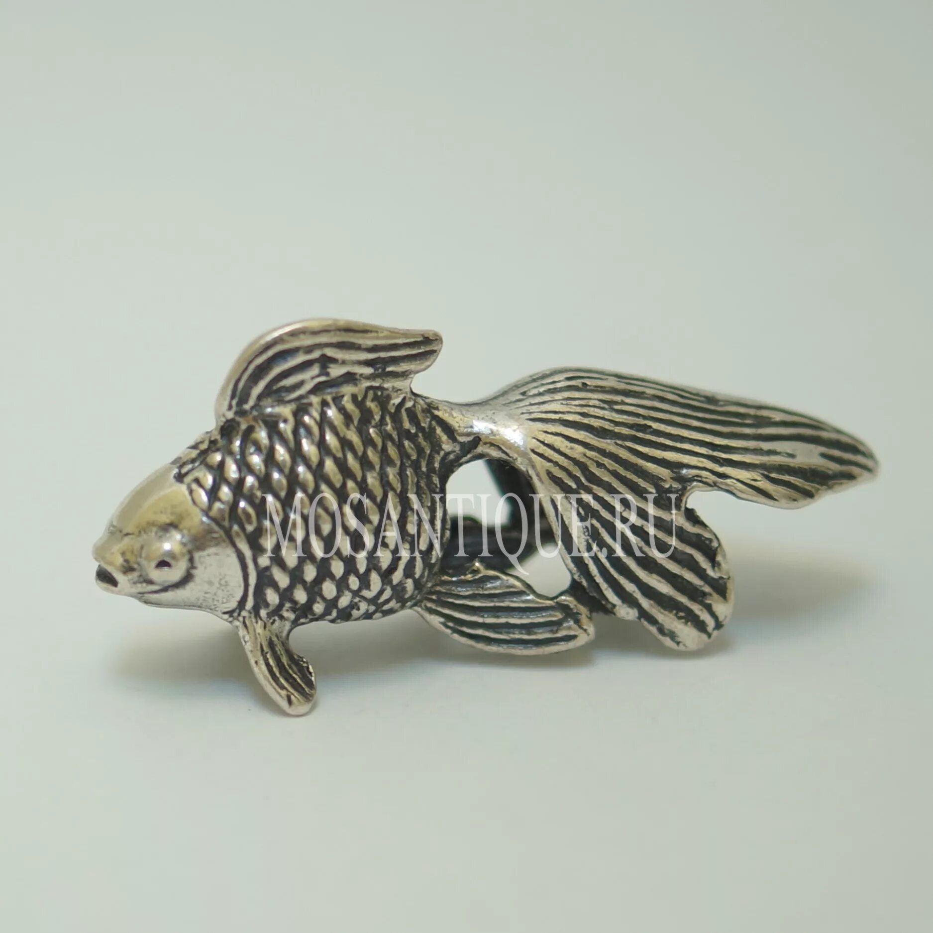 Золотая подвеска "рыбы". Кулон в виде рыбы. Серебряная рыба. Faberge икорница. Икорница «рыбка».