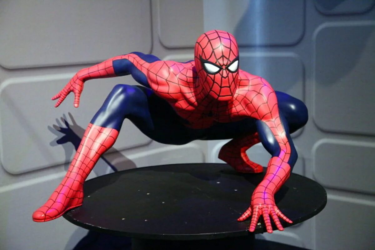 Музей мадам тюссо человек паук. Спайдер мэн ремастер. Spider man homecoming игра. Музей человека паука. Джек блэк: человек-паук фильм 2002.