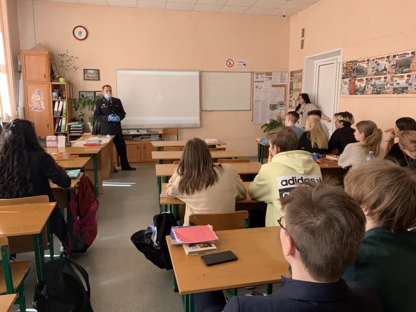 Лицей лекции. 10 лицей одинцово. 10 лицей одинцово учителя. 14 лицей одинцово. лицей 2 одинцово директор.