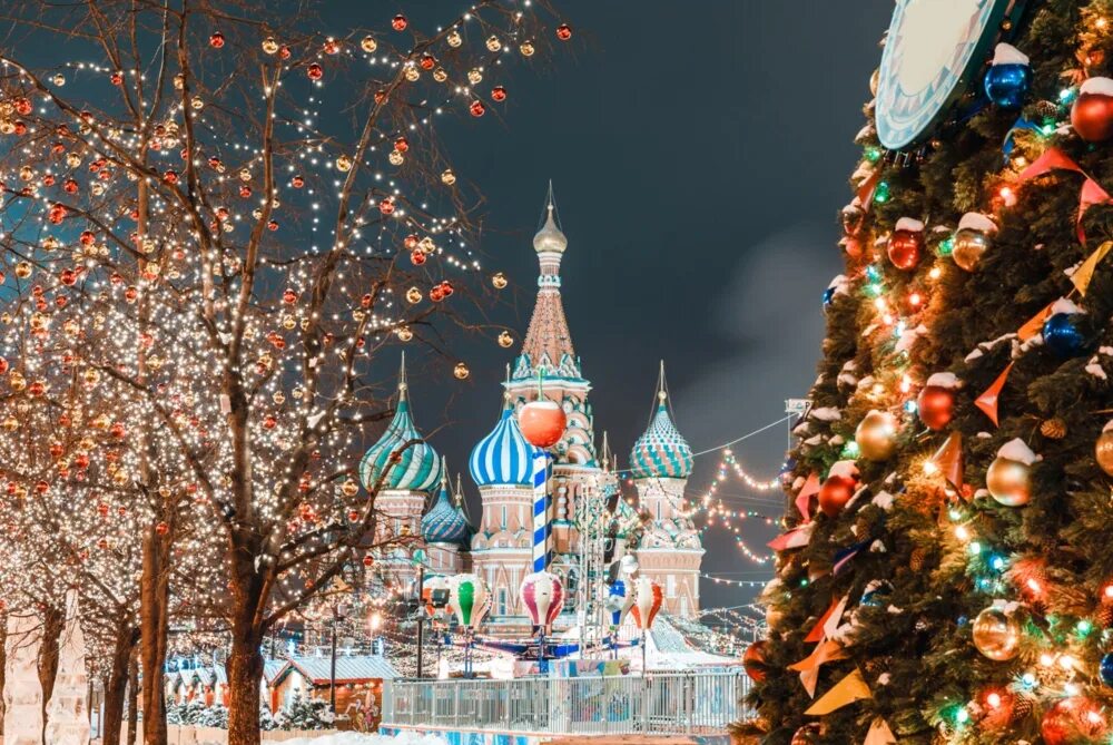 Новогодняя Москва. Новый год в Москве. Новогодняя красная площадь. Рождество на красной площади. Новый год в россии по областям