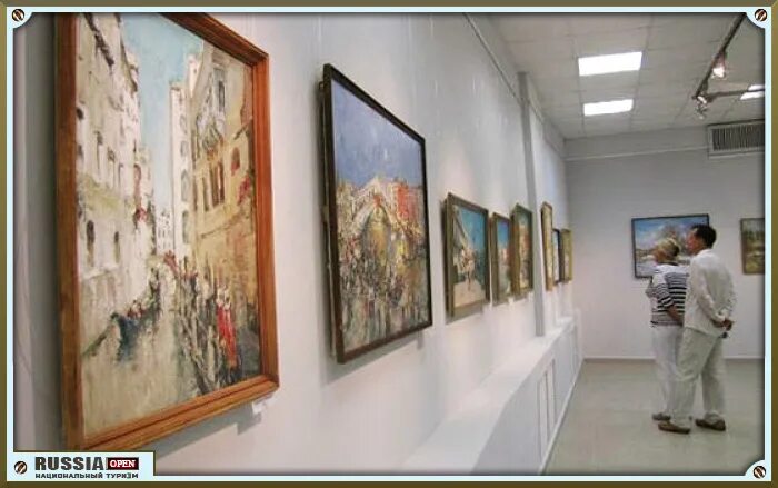 Выставочный зал музей каменск-уральский. Выставочный зал библиотека герцена. Тверской выставочный зал. Тверская картинная галерея залы. Выставка николай чувахин тверь.