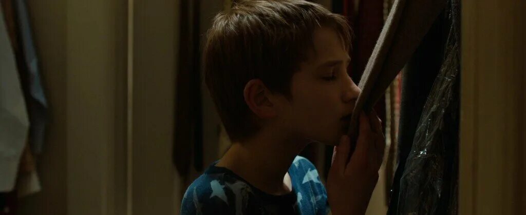 Extremely loud & incredibly close 2011. Жутко громко и запредельно близко кадры. Жутко громко и запредельно близко 2011 кадры и постеры. Жутко громко и запредельно близко (2011г. Жутко громко и запредельно близко трейлер.