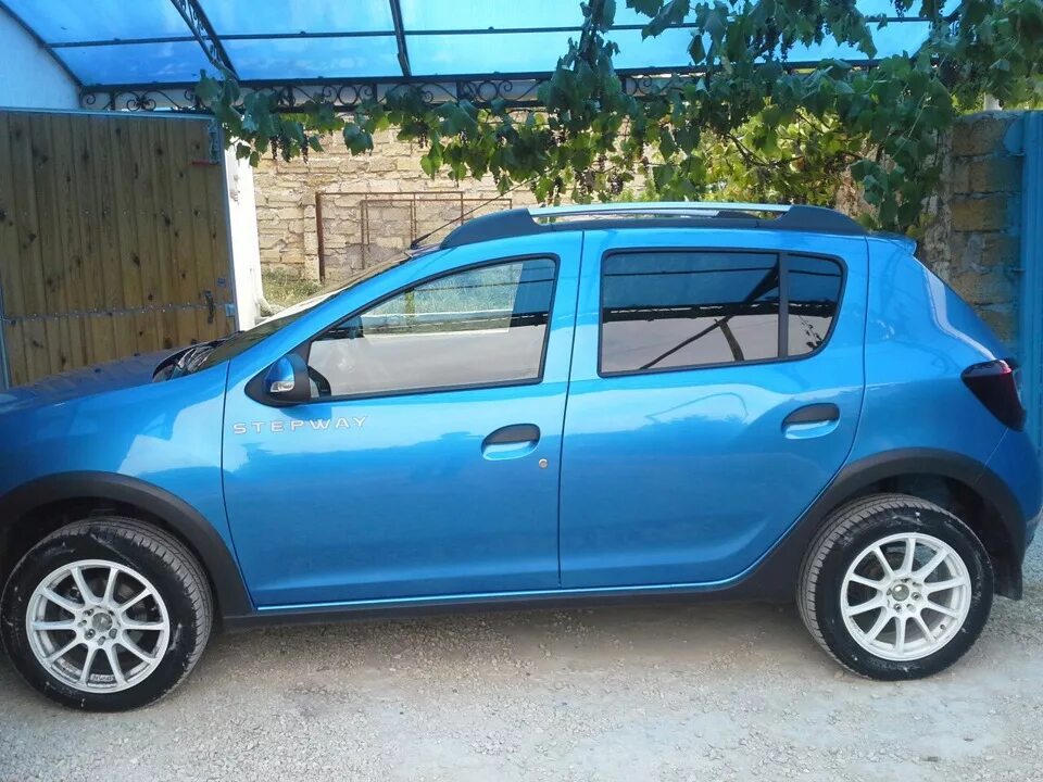 Renault logan stepway диски. Renault sandero stepway диски 16. renault sandero stepway r16. диски renault sandero r16. диски renault sandero stepway r16.