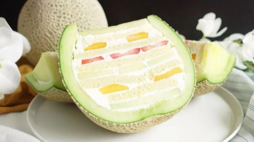 Дыни торт. Дынный торт. Торт в виде дыни. Летний дынный торт. Торт в виде дыни.