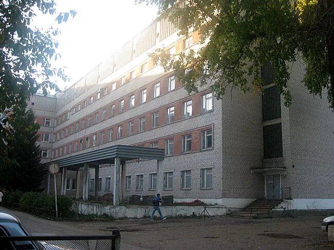 Великоустюгская центральная районная больница. Платные услуги црб великий устюг. Црб великий устюг. Санитарный автомобиль линза. Великоустюгская центральная районная больница.
