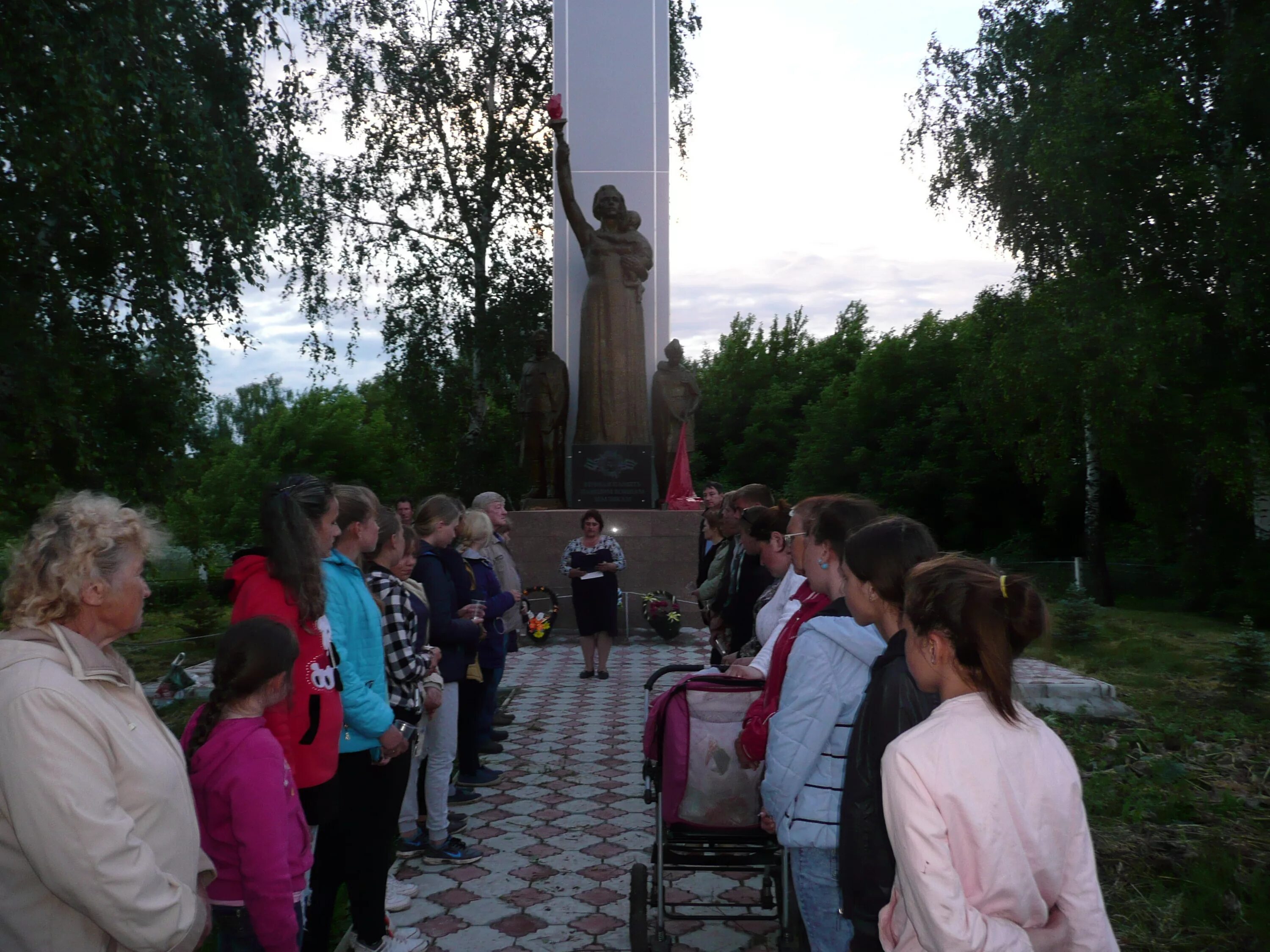 Село теньки камско-устьинский. Теньки татарстан. Погода в теньках камское. Погода в теньках камское. Село теньки камско-устьинский храм.