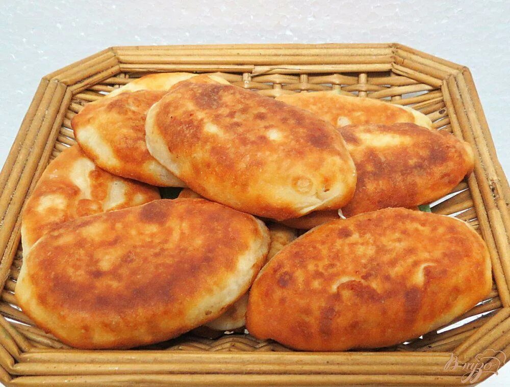 Творожные пирожки с капустой