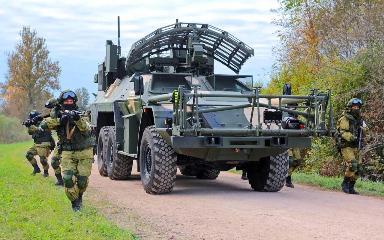 Производство военного оружия. МДР 15м107 листва. Машина дистанционного разминирования 15м107 «листва». Машина разминирования листва РВСН. Листва РВСН.