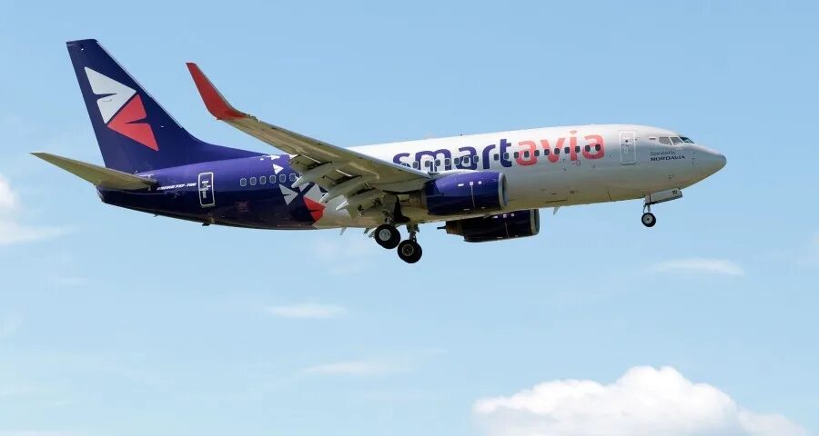 Смартавиа кормят или нет. Боинг 737 смартавиа. боинг 737 700 смартавиа. боинг 737 смарт авиа. 737-700 смартавиа.