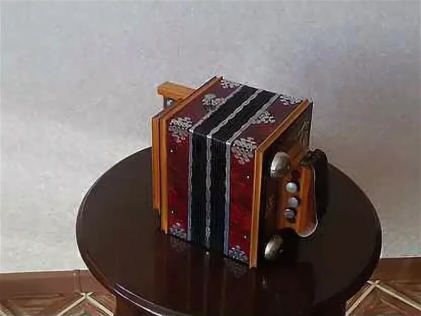 Саратовская гармошка с колокольчиками. Изготовление саратовской гармошки. Саратовская гармошка фото. Авито саратовская гармонь. Саратовская гармошка.