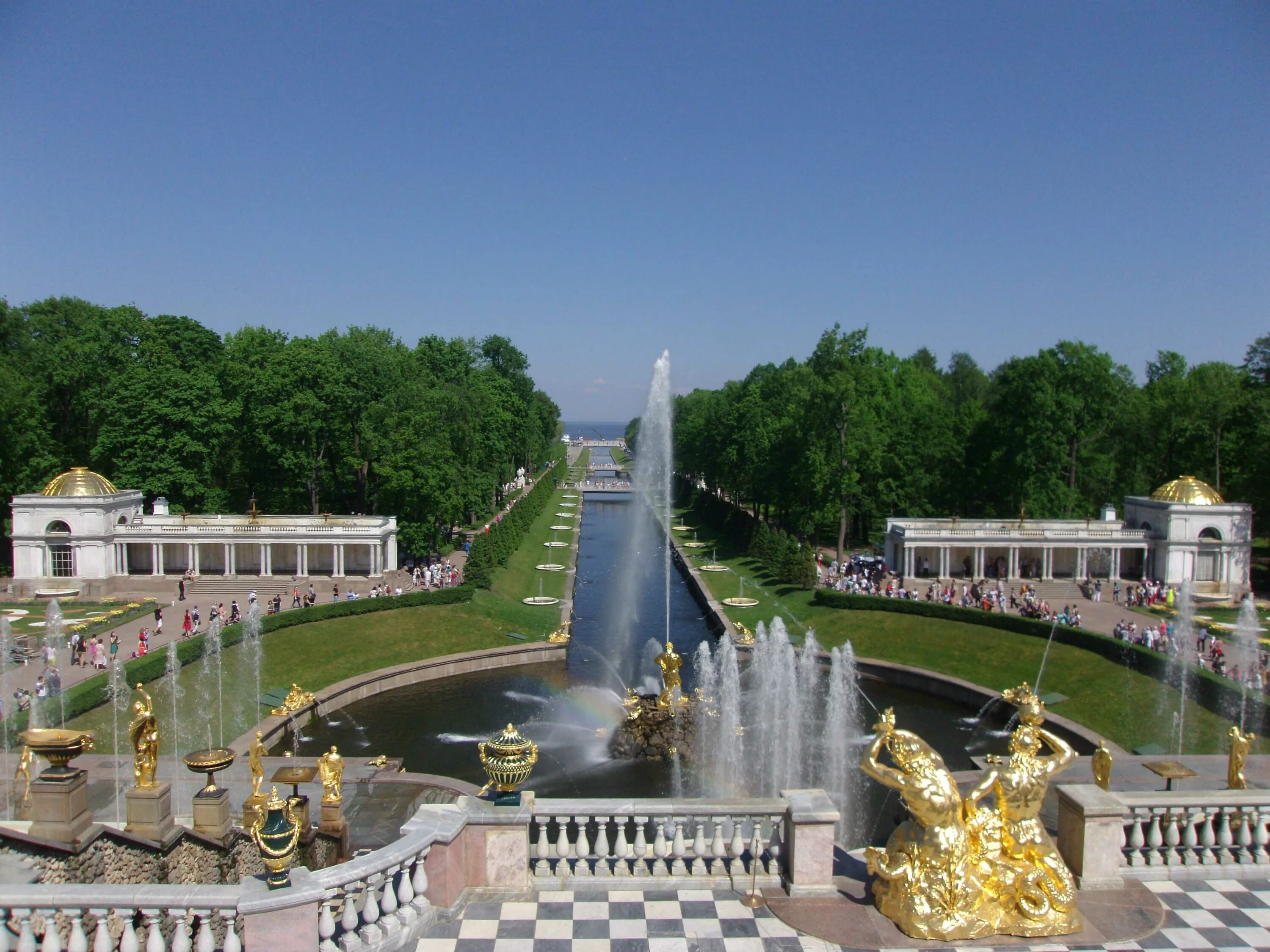 Петродворец в санкт петербурге режим работы. Нижний парк петергофа, петергоф. петергофский дворец нижний парк. петродворец фонтаны нижний парк. фонтаны нижнего парка в петергофе.