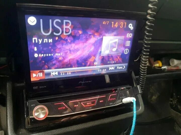 Магнитолы с экраном цены. Pioneer AVH 3100dvd. Магнитола Пионер с выдвижным экраном AVH 3100dvd. Магнитола с экраном выдвижным Пионер AVH 3100p6300bt. Магнитола Пионер 3100 DVD.