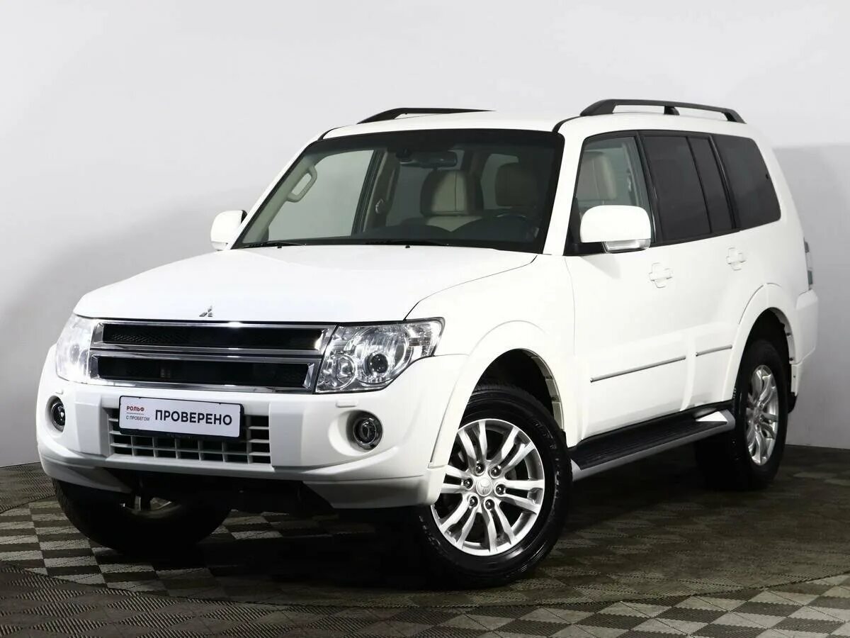 Mitsubishi pajero 2014