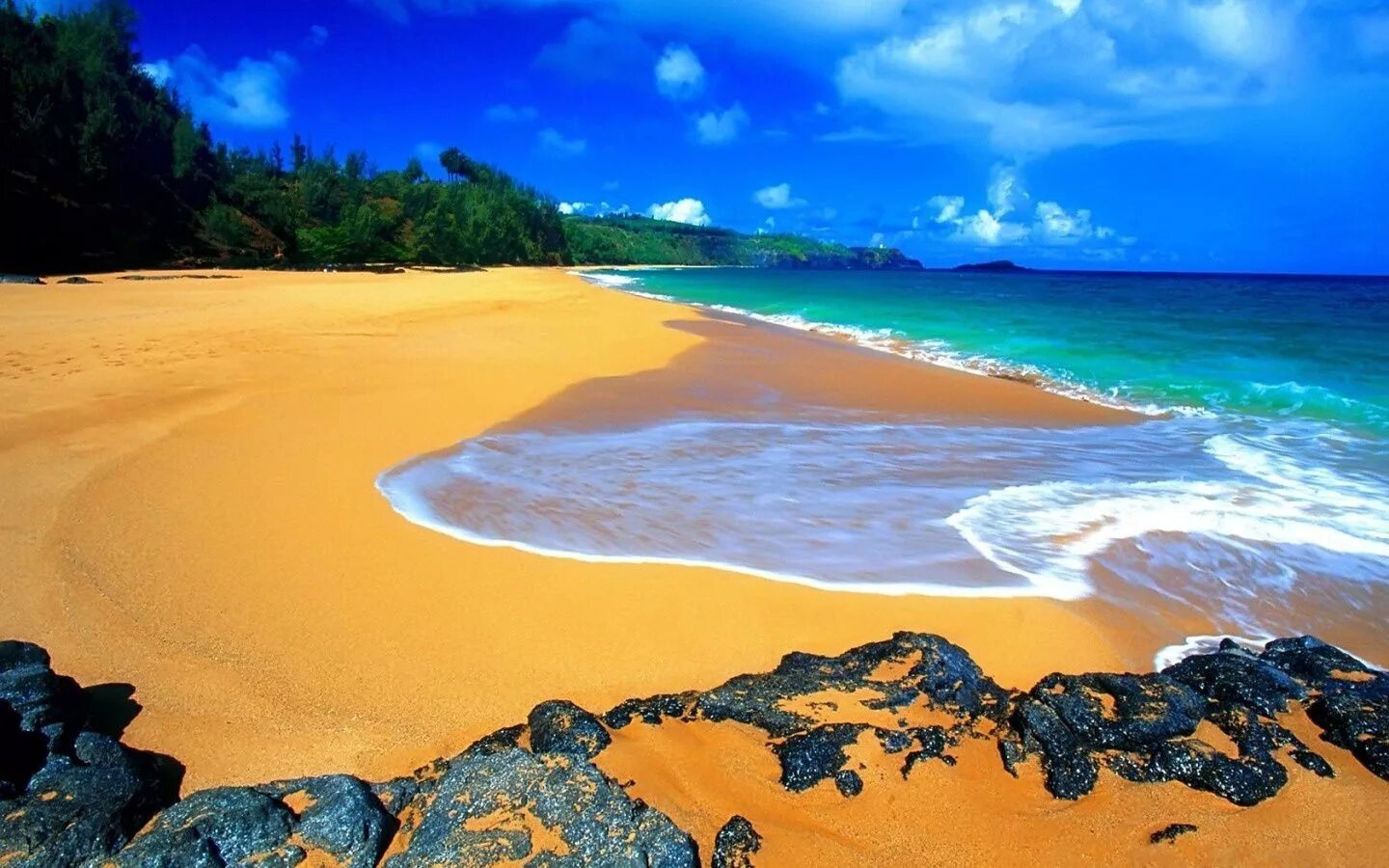 Красивый пляж. Самые красивые пляжи. Песчаный пляж. Море песок.