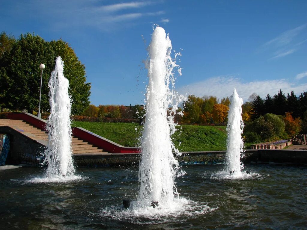 парк победы 17. входная группа парка. парк березовая роща сердобск пензенской области. парк победы орел. парк победы сцена набережные челны.