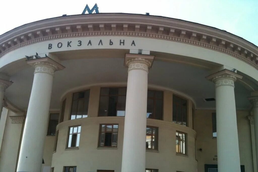 Город батайск вокзал. Вокзальная магистраль 3 новосибирск. Иваново вокзальная площадь. Краснодар 1 привокзальная площадь 5. Владимирский жд вокзал.