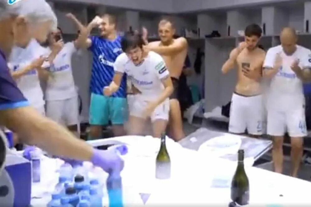 Смотреть Видео Как Футболист Дзюба Дрочит
