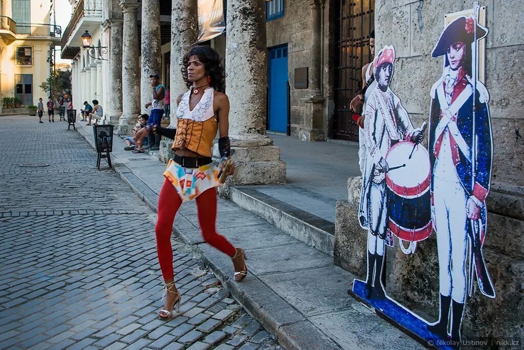 Кубинское время. Кубинский костюм. Кубинские женщины. Куба стиль одежды. Мода на Кубе.