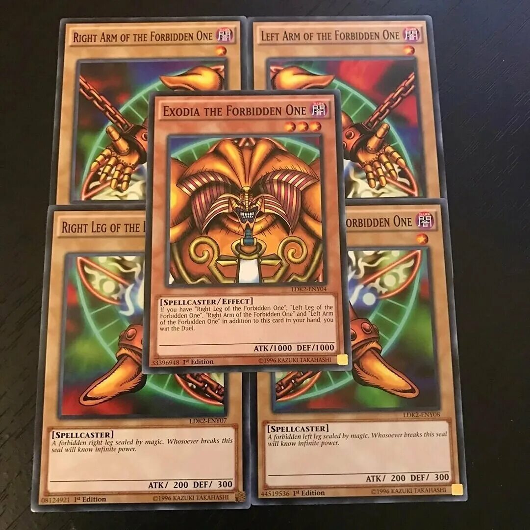 Эксодия Югио. Yu gi Oh карты. Карточки Yu-gi-Oh. Yu gi Oh Exodia the Forbidden one Card.