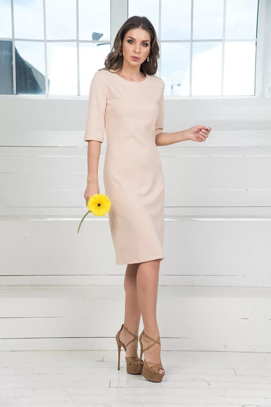 белое платье миди zara. асос платье футляр. трикотажное платье миди lime. белое платье футляр. платье ниже колена.