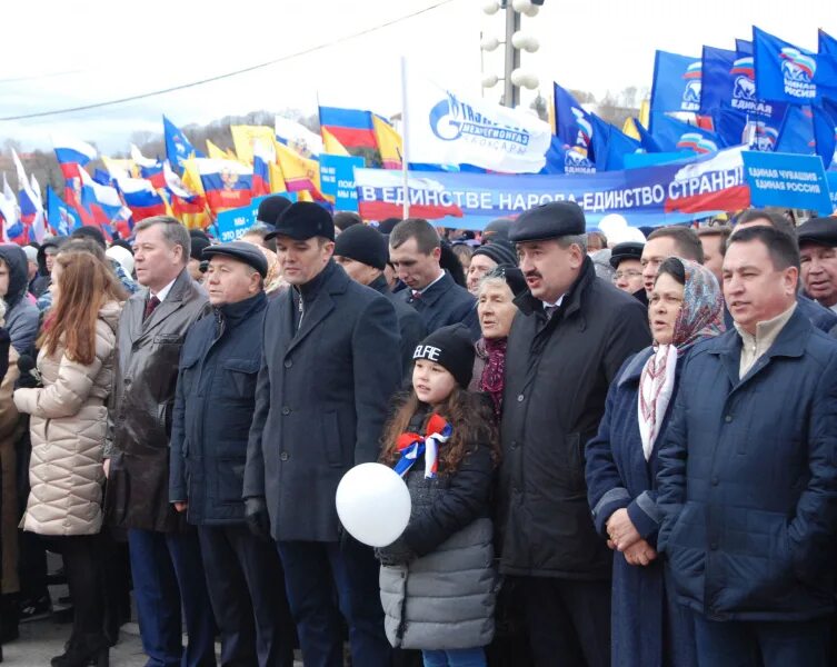 крестный ход на день народного единства чебоксары. указ по году счастливого детства в чувашии картинки. чебоксары фото города 12 ноября. фестиваль дружбы народов россии. группа партия чебоксары.
