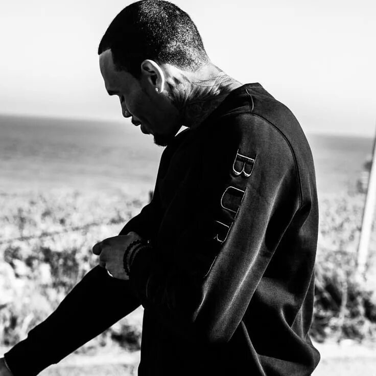 No one else chris brown. Chris brown instagram. chris brown съемки find by me. chris brown фотосессии съемки find by me.