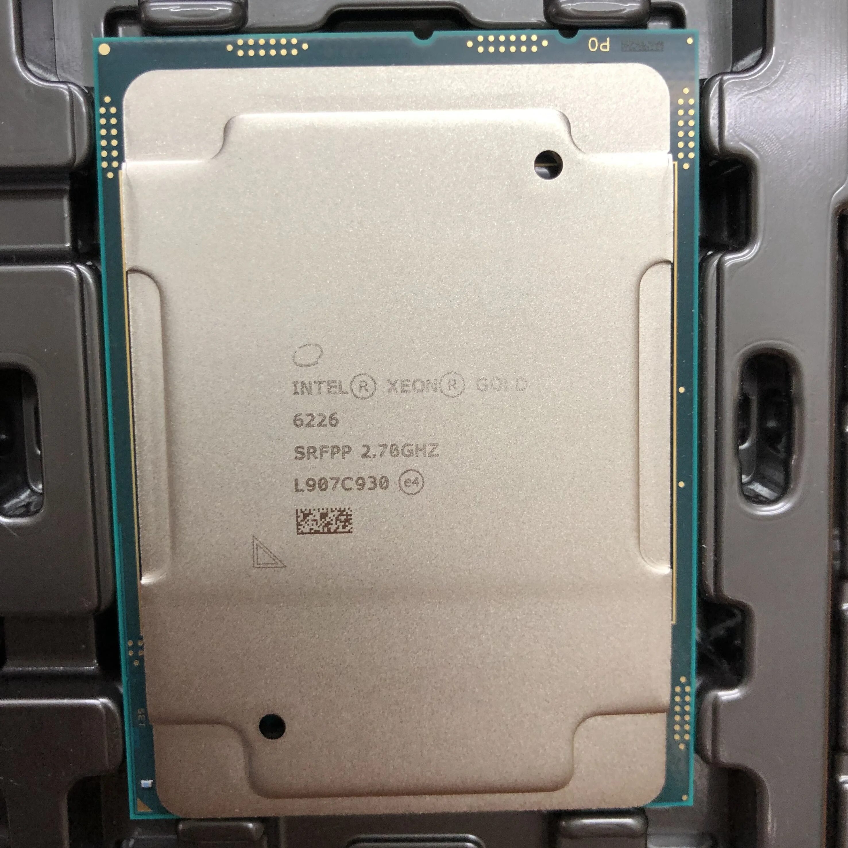 Xeon Gold 6226r. Процессор Intel Xeon Gold 6238r. Intel Xeon Gold 6130. Xeon Gold 6254.