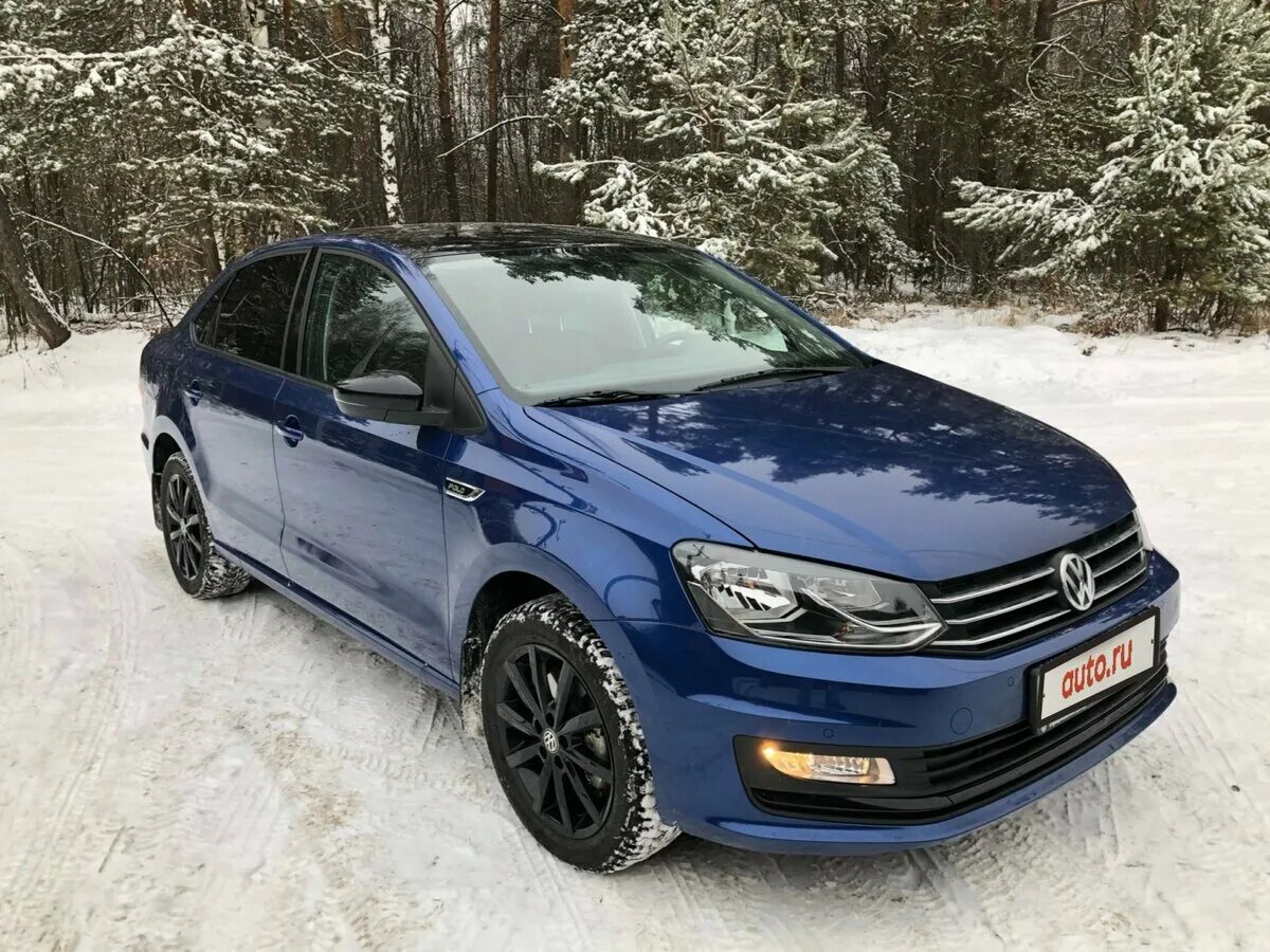 Volkswagen синий. Фольксваген поло 2018 синий. Синий VW Polo sedan. Фольксваген поло 2017 синий. Volkswagen Polo 2018 синий.