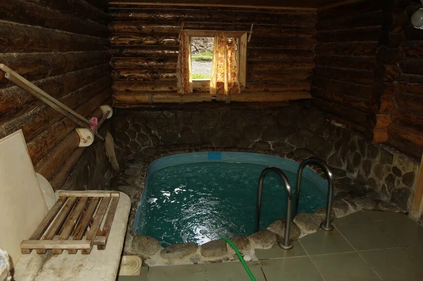 деревенская баня с купелью. три богатыря банный комплекс владивосток. три богатыря баня краснодар. банный комплекс богатырь чебоксары альгешево. богатырь красноуфимск банный.