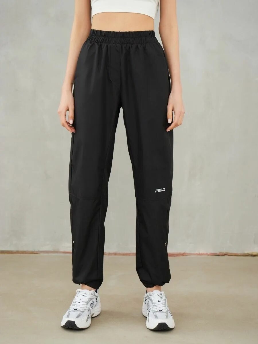 Baggy loose cotton harem pants мужские. Широкие трикотажные брюки для женщин. Широкие штаны wildberries. Остин брюки плюшевые. Брюки бананы женские.