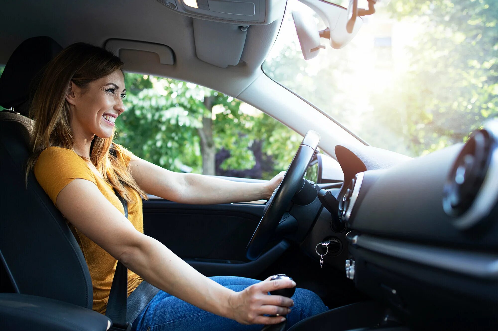 Women drivers. Женщина за рулем. Стиль вождения. Водитель за рулем. Вождение женщина.