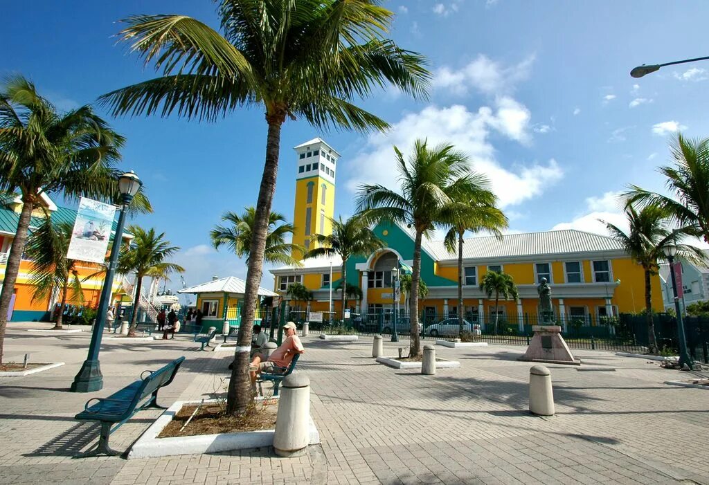 Нассау столица какого государства. Город Нассау Багамские острова. Багамы Нассау. Багамские острова достопримечательности. Багама Нассау город ул цы.