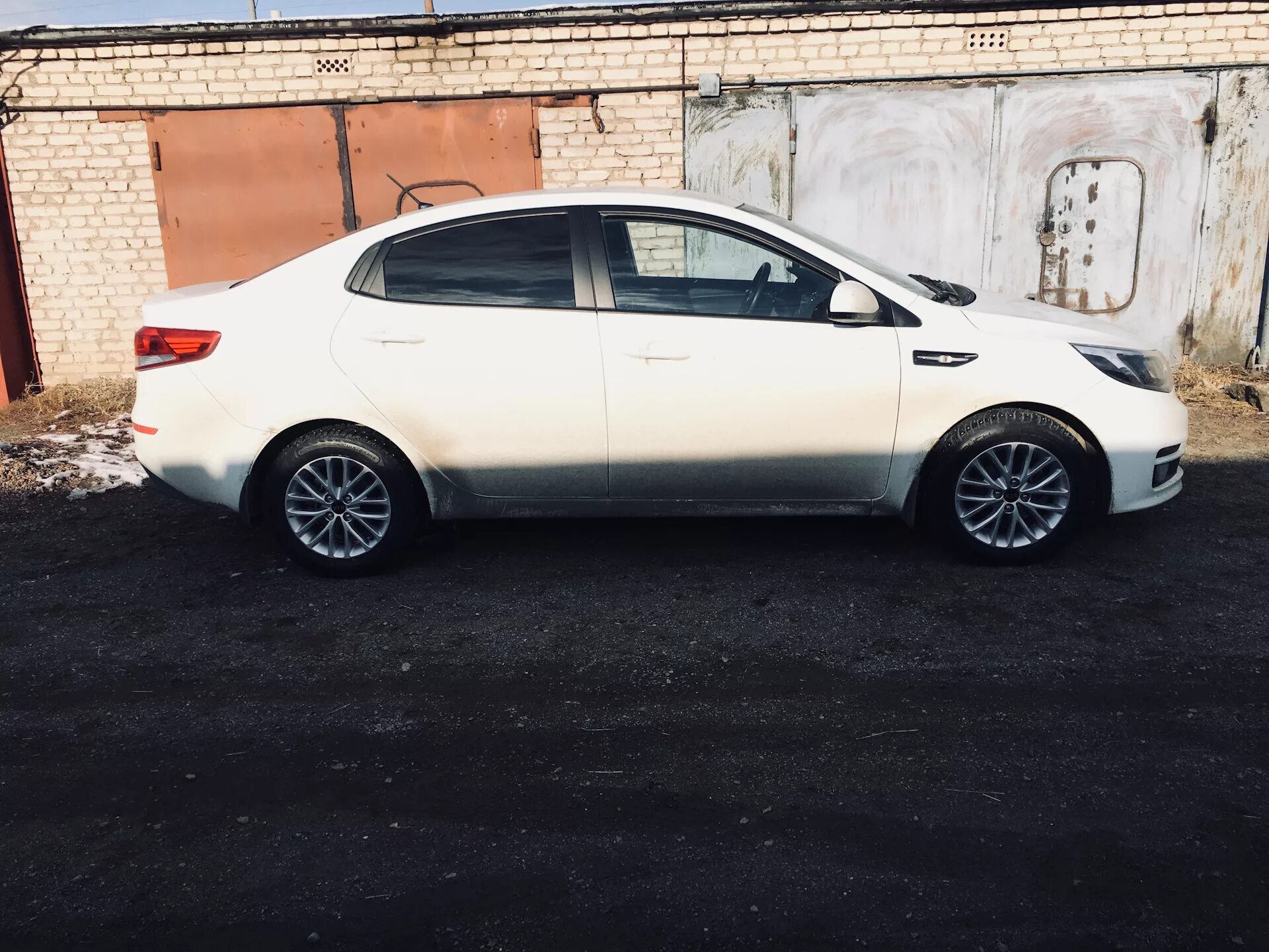 Kia rio какие диски. Kia Rio 4 диски r16. Диски Киа Рио 3 r16. Рио 4 на 16 дисках. Диски Киа Рио 4 r16.