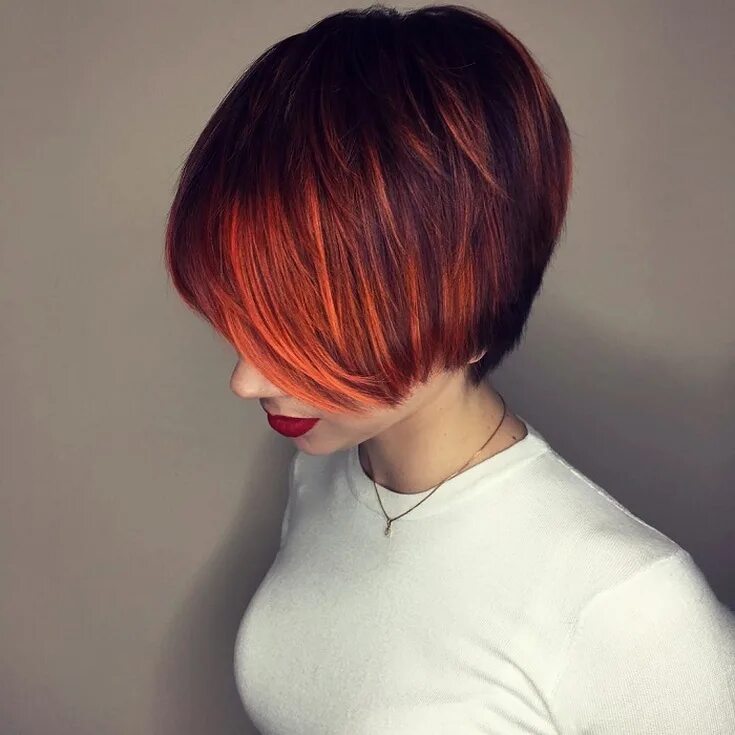 окрашивание волос боб каре. стрижка градуированный боб 2022. шатуш на боб каре. каре балаяж на темные волосы каре. окрашивание волос боб каре.