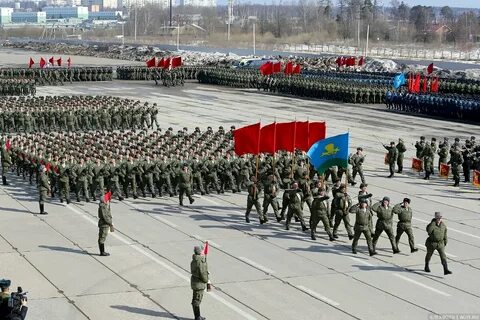 Тысяч военнослужащих