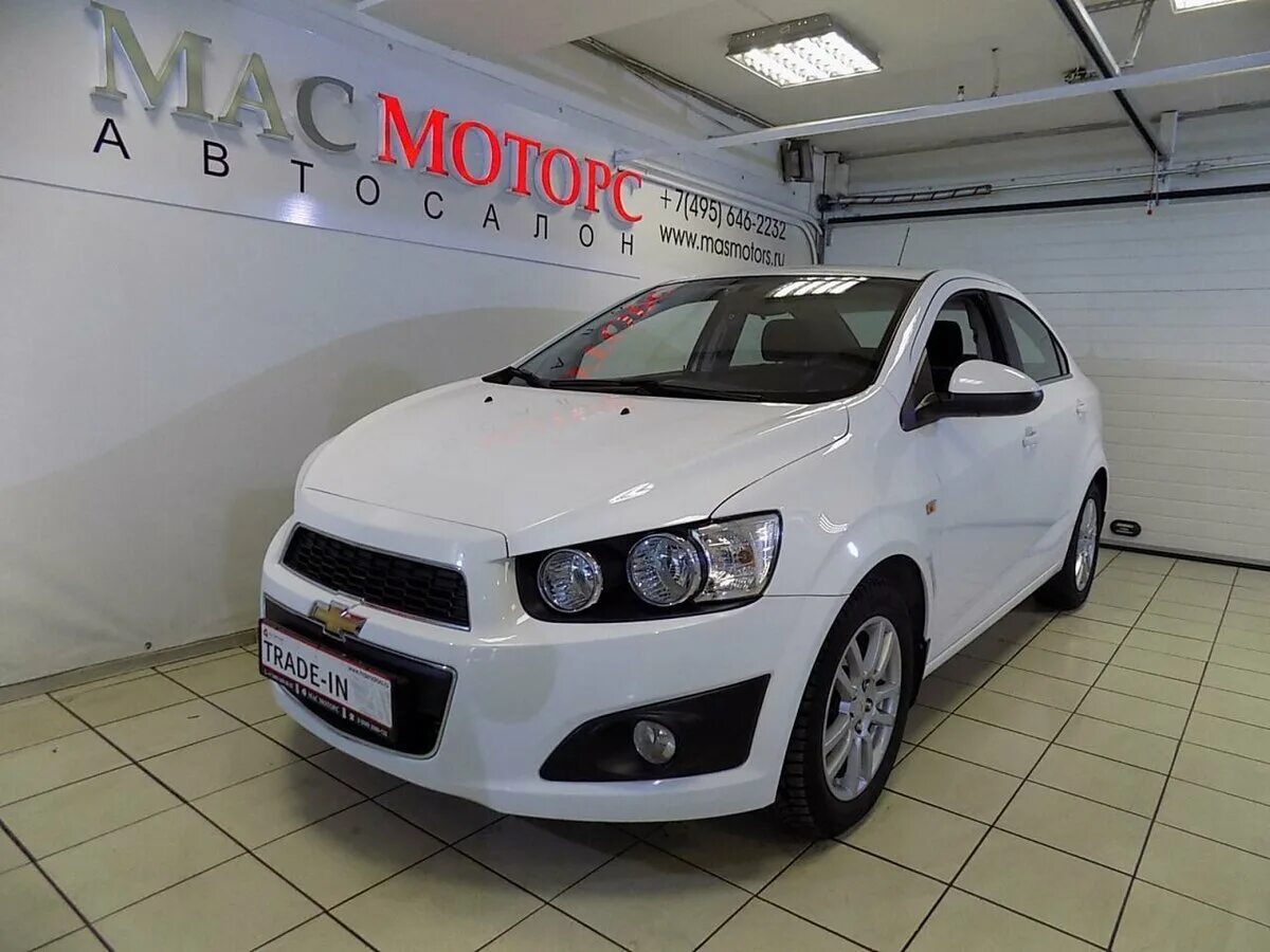 Chevrolet Aveo 2015. Шевроле Авео белая 2015. Автосалоны в Орле авто с пробегом. Машины с пробегом Орел. Купить машину в орле с пробегом