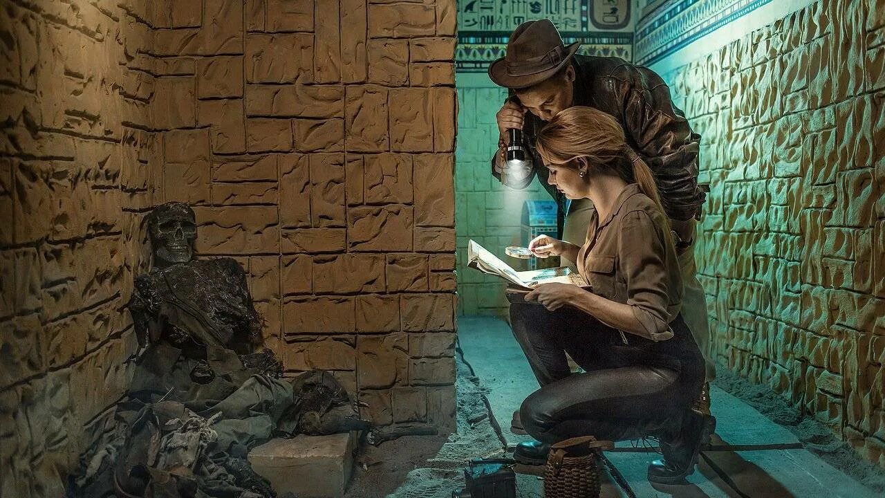 Квест метро 2033 в москве. Квесты 8 москва. Квест охотники за привидениями москва. Прятки в алькатрасе квест москва. Метро 2 квест ростов.