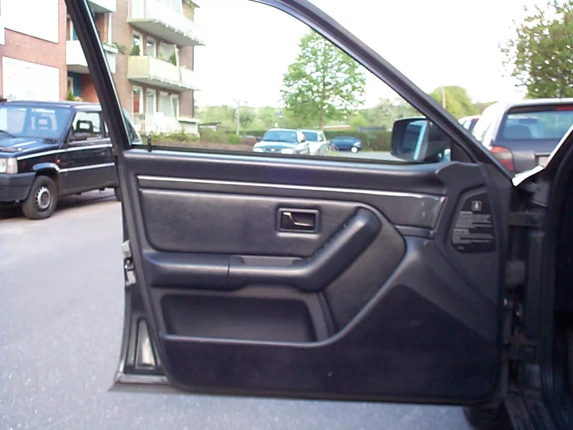 Вставки дверей Audi 80 b4. Ауди 80 б2 водительская обшивка. Дверные карты Ауди 80 в гольф 2. Дверная карта Audi 80 b4. Ауди б4 купить дверь