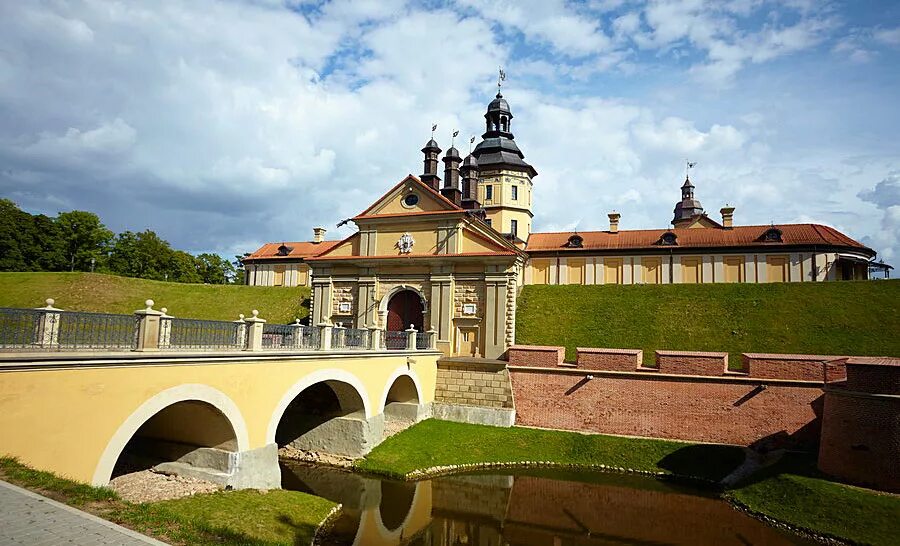 историко-культурный музей-заповедник «несвиж». историко-культурный музей-заповедник «несвиж». несвиж замок. несвижский дворец радзивиллов. национальным историко-культурным музеем-заповедником «несвиж».