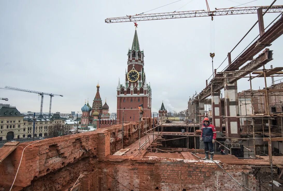 Когда была возведена москва. 14 Корпус Кремля снесли. 14-Й корпус Московского Кремля. 14 Корпус Кремля. 14 Корпус Московского Кремля демонтаж.