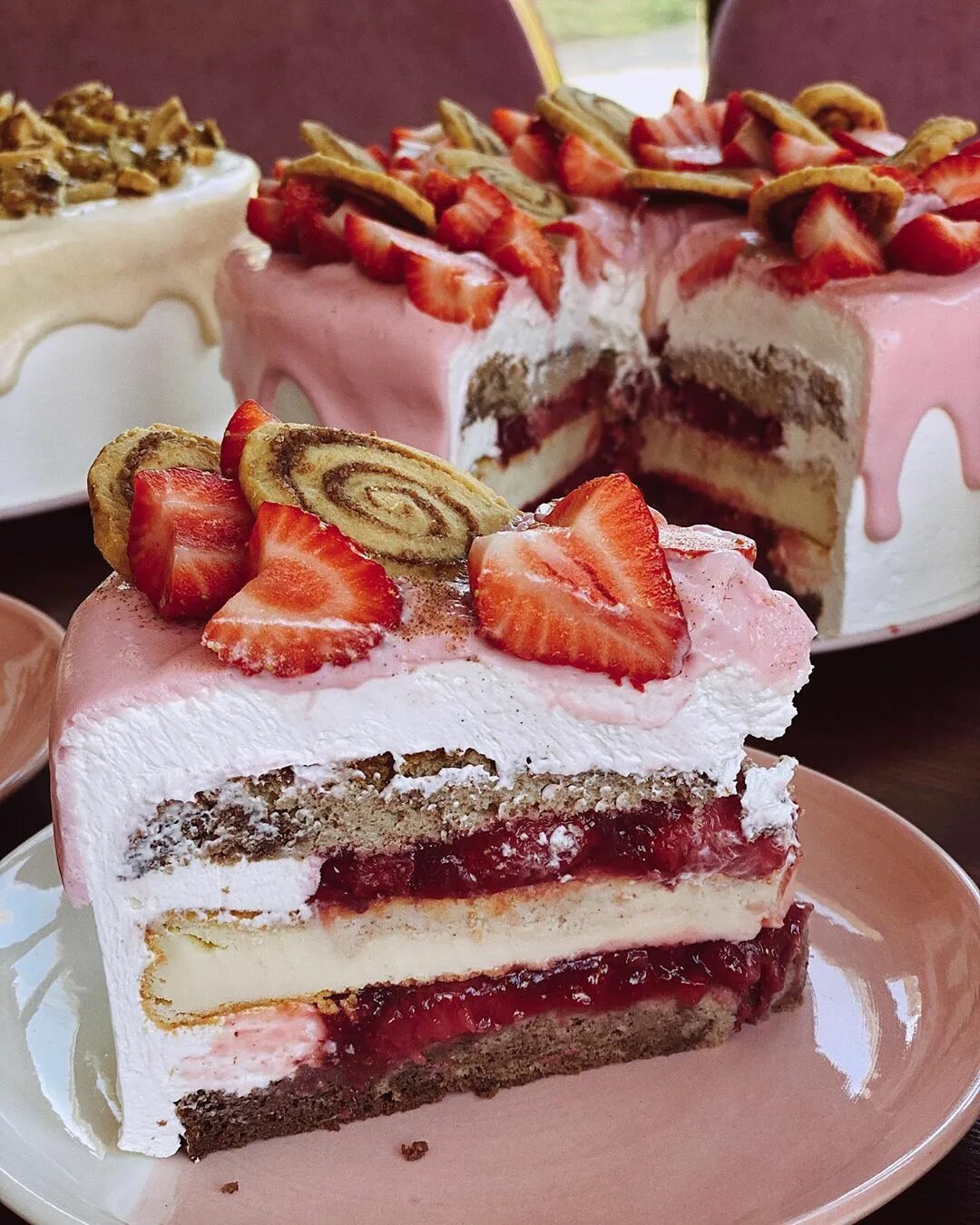 Love cake торты чита. Love cake love духи. I love cake большой патриарший пер 4. Loving cake. I love cake, москва, большой патриарший переулок.