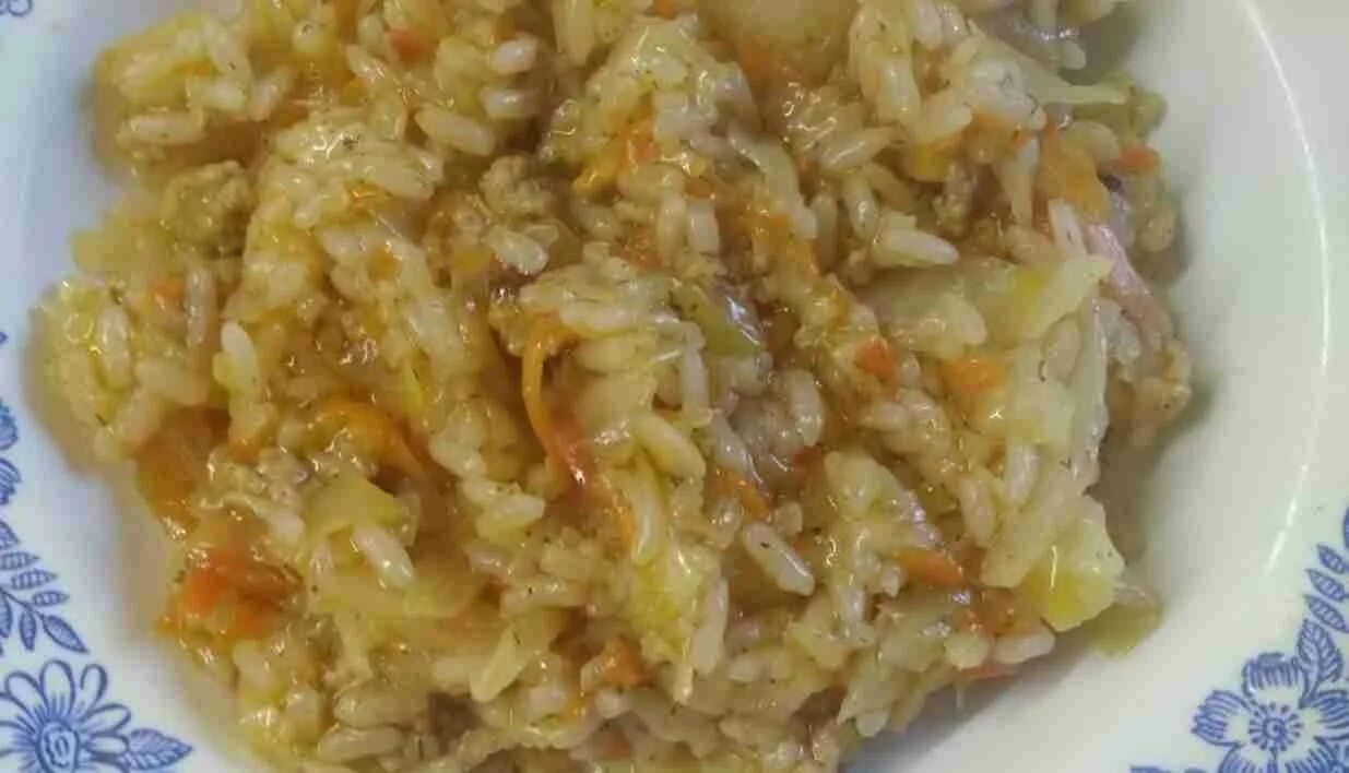 ленивые голубцы с капустой в мультиварке. голубцы ленивые с капустой и фаршем в мультиварке. ленивые голубцы с капустой рисом и фаршем в мультиварке. голубцы ленивые в мультиварке пошаговый. ленивые голубцы с капустой рисом и фаршем в кастрюле слоями.