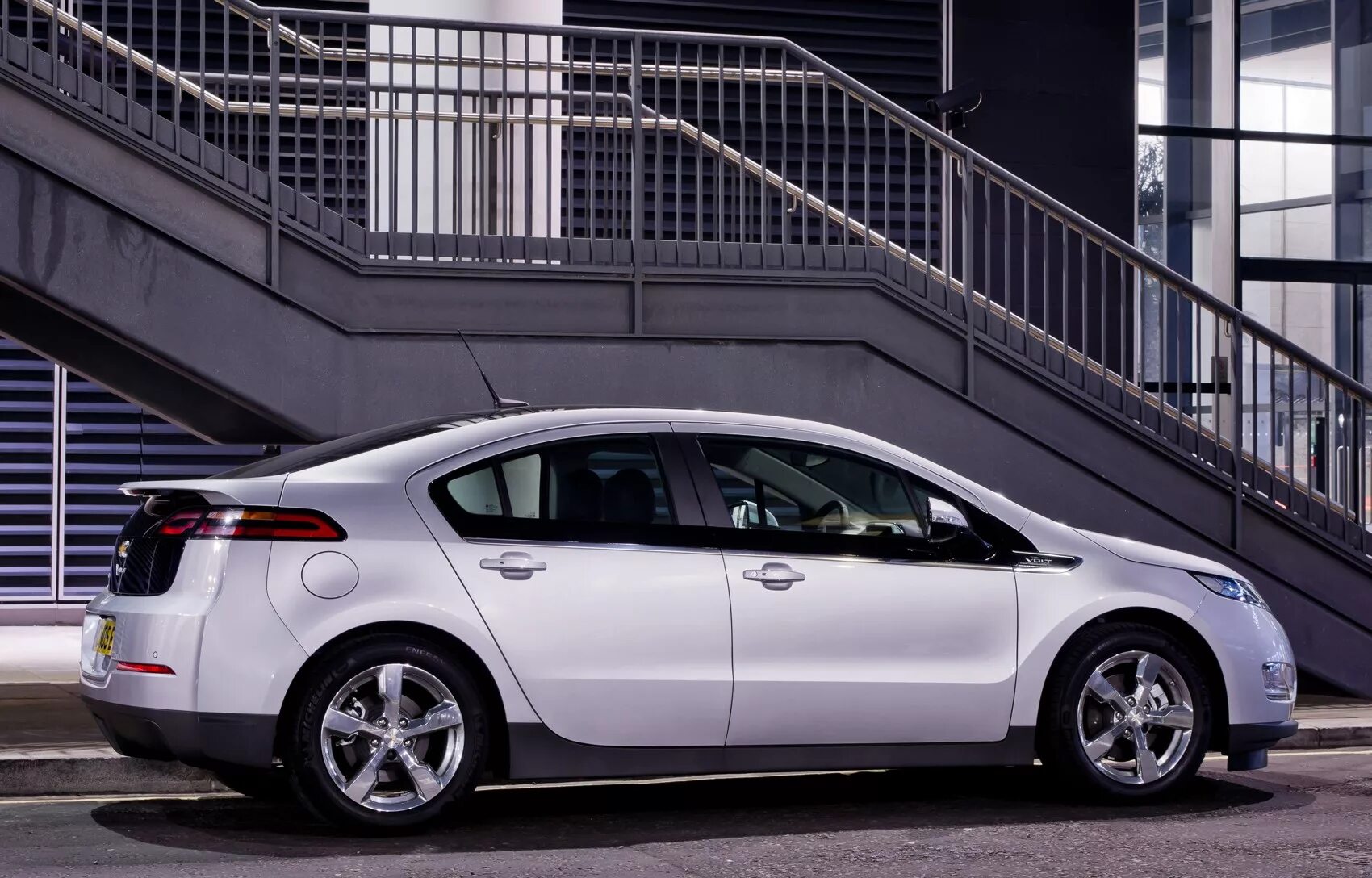 Chevrolet volt 2010-2015. Вольт электрических машинах. Шевроле вольт шевроле вольт. Вольт электрических машинах. Chevrolet volt hybrid.