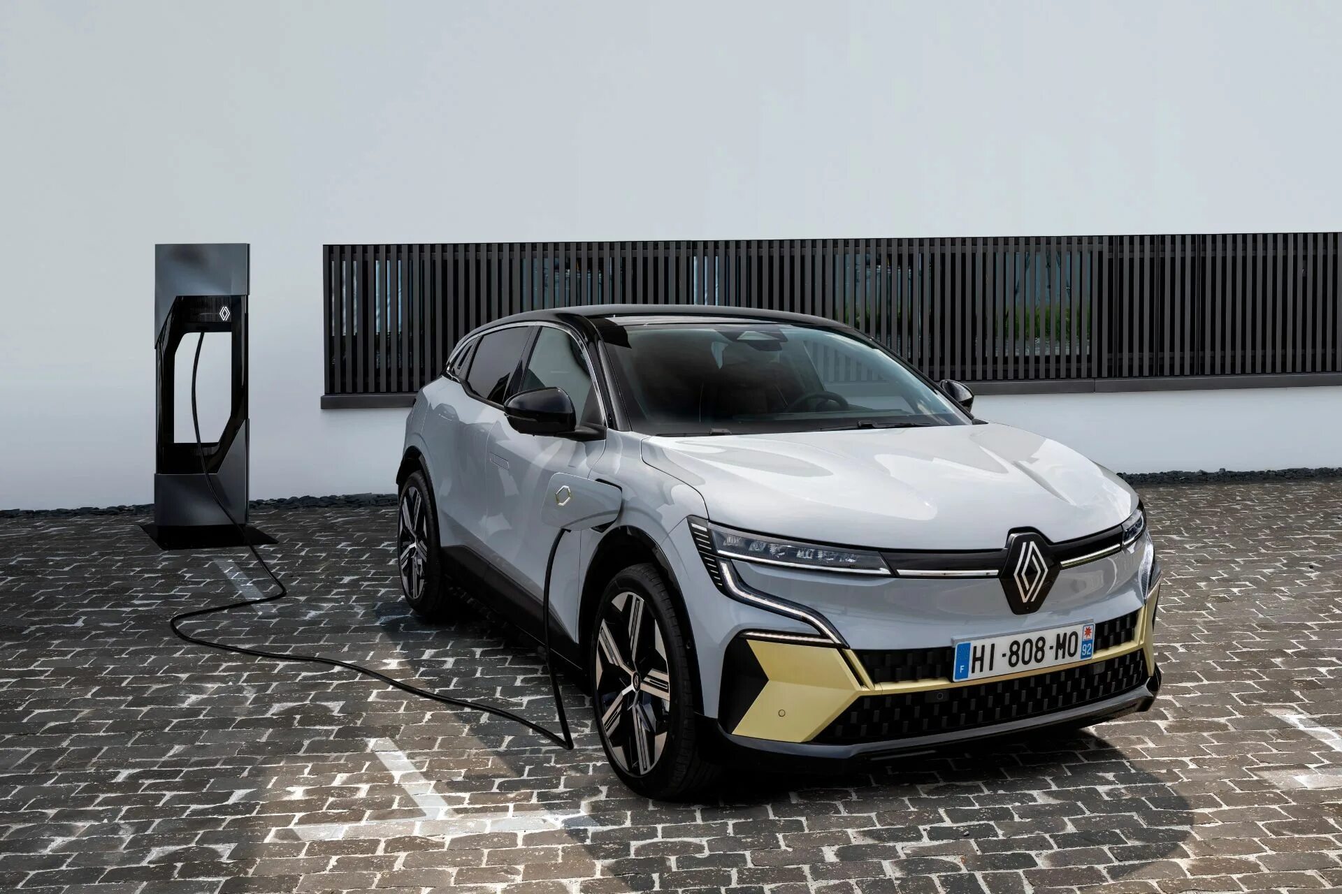 Купить рено 2024 года. Renault Megane Electric 2022. Рено Меган 2022. Рено Меган 2022 новый. Renault Megane e-Tech 2022.