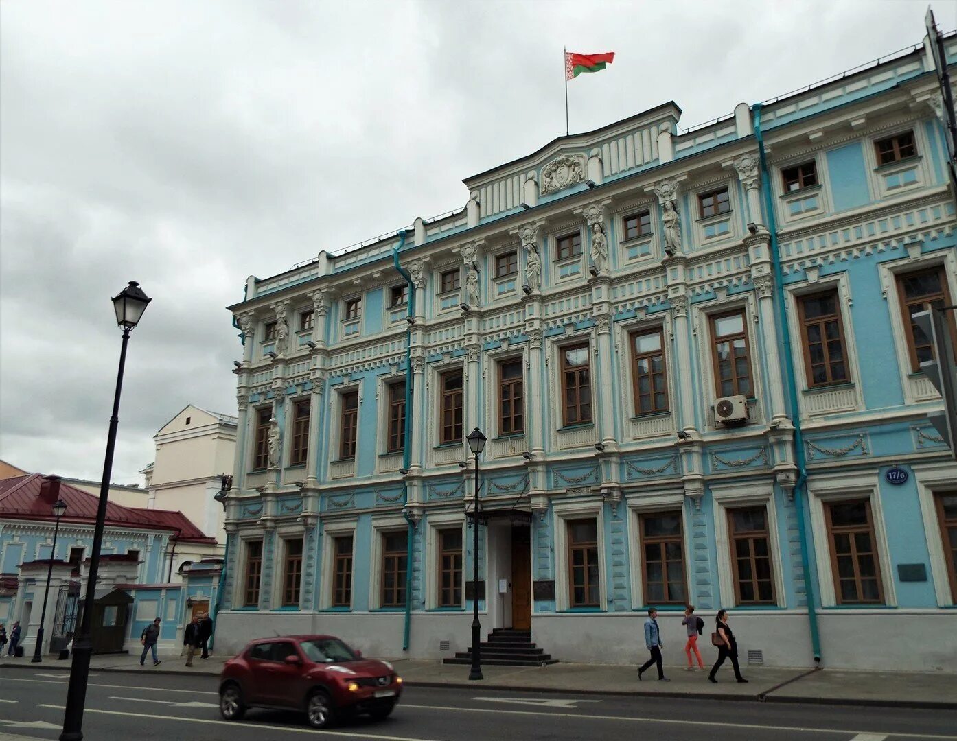 Посольство РБ В Москве. Усадьба Румянцева-Задунайского на Маросейке. Маросейка 17/6 посольство Республики Беларусь. Посольство Белоруссии усадьба.