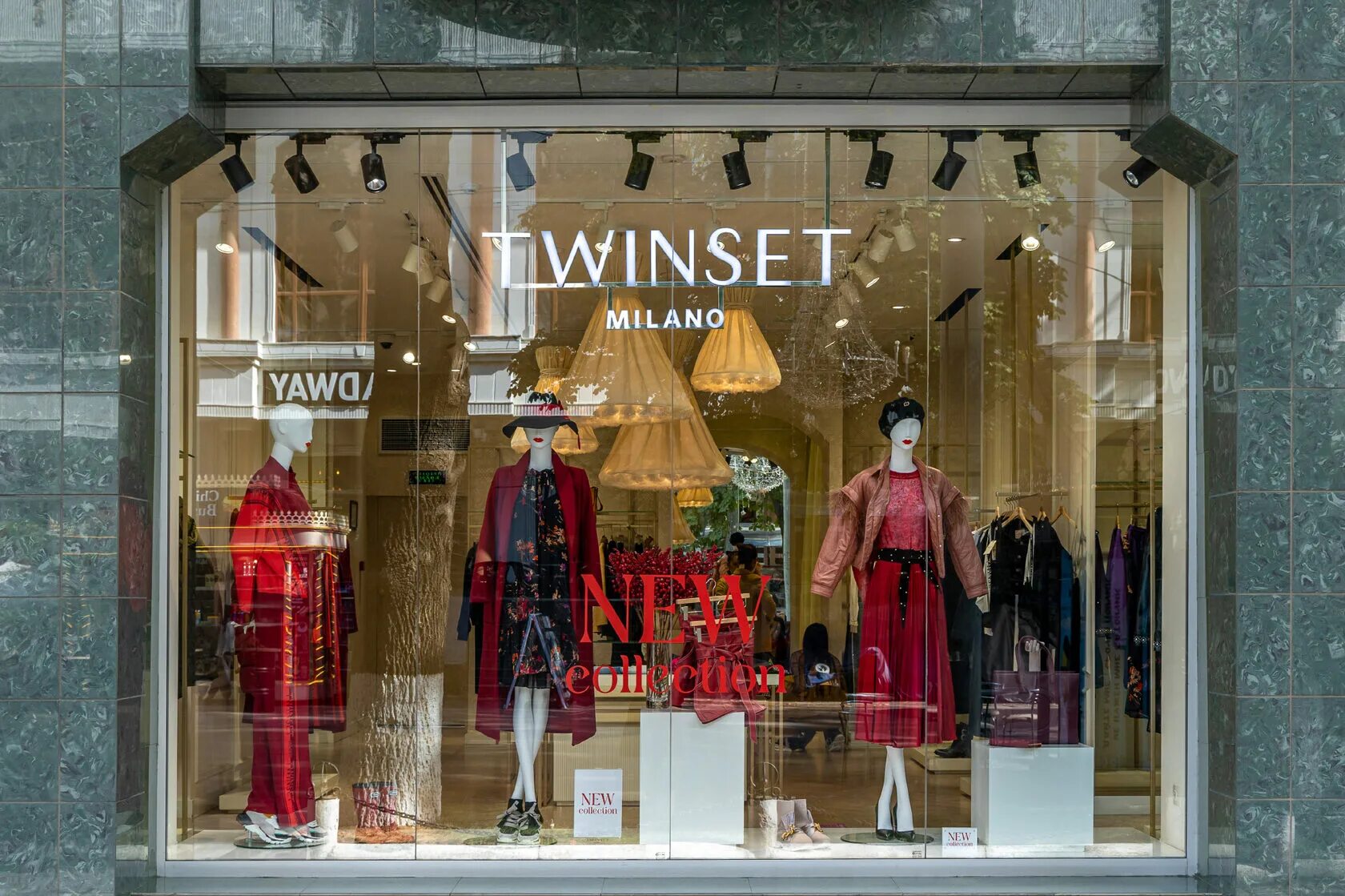 Магазин твинсет милано. Twinset milano. витрина твинсет милано. twinset milano attitude. twinset milano интернет магазин.