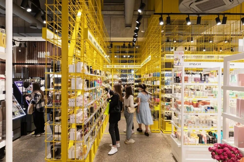 Склад золотого яблока спб. Золотое яблоко интерьер. Чонгарский бульвар 7 золотое яблоко. Тц золотое яблоко казань. Склад золотого яблока спб.